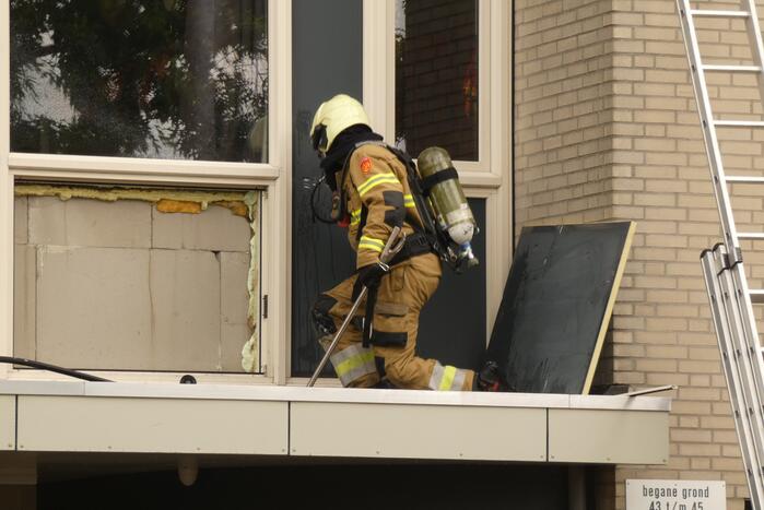 Brand in appartement na dakreparatie