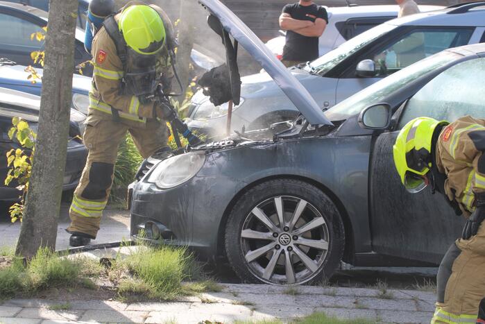 Voorkant van auto uitgebrand