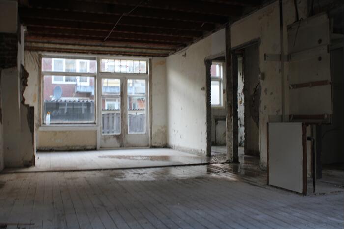 Flinke waterlekkage in leegstaand pand