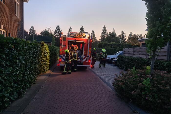 Omgeving ontruimd door brand in tuinhuis
