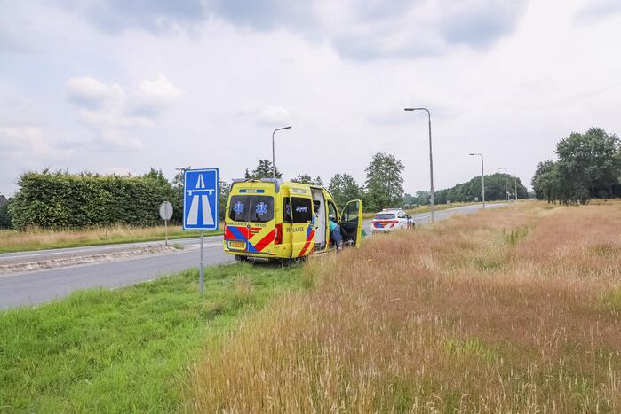 Lesmotorrijder gaat hard onderuit