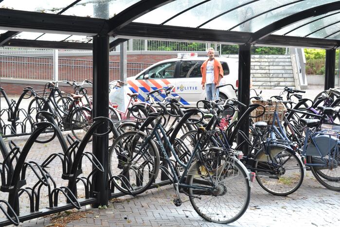 Fiets in brand in fietsenstalling