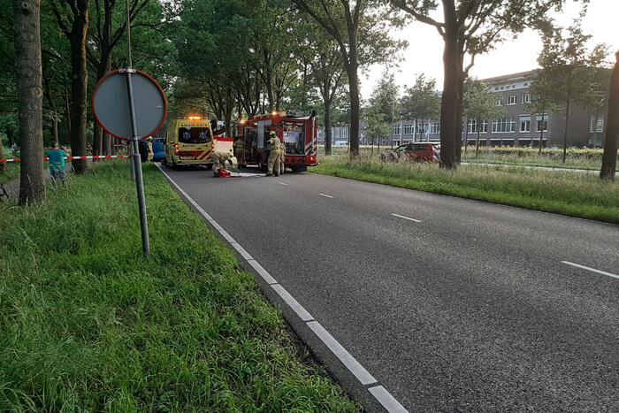 Zeer ernstig ongeval, auto op zijn kant
