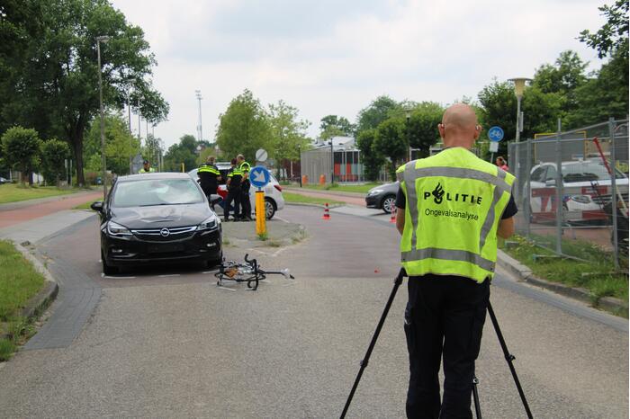 Wielrenner gewond bij ongeval met personenauto