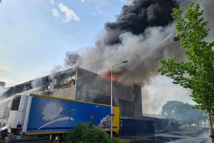 Brand Groenland Kip laait opnieuw op