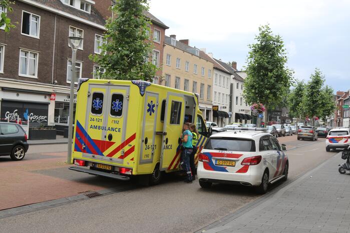 #Geleen Drie gewonden na steekincident Annastraat Geleen.