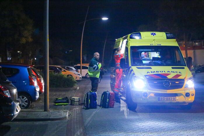 Persoon zwaargewond door incident op straat
