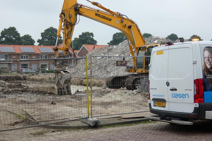 Waterleiding geraakt bij sloopwerkzaamheden bouwterrein