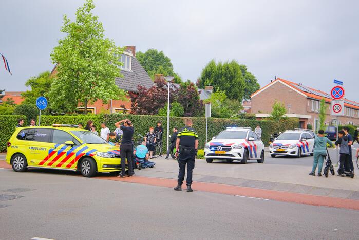 Jonge fietser gewond bij botsing met een personenauto
