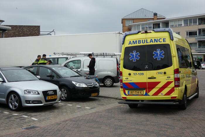 Fietser gewond bij botsing met bestelbus
