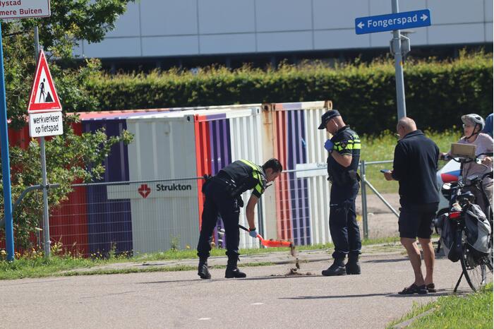 Fietsster loopt ernstig hoofdletsel op bij botsing