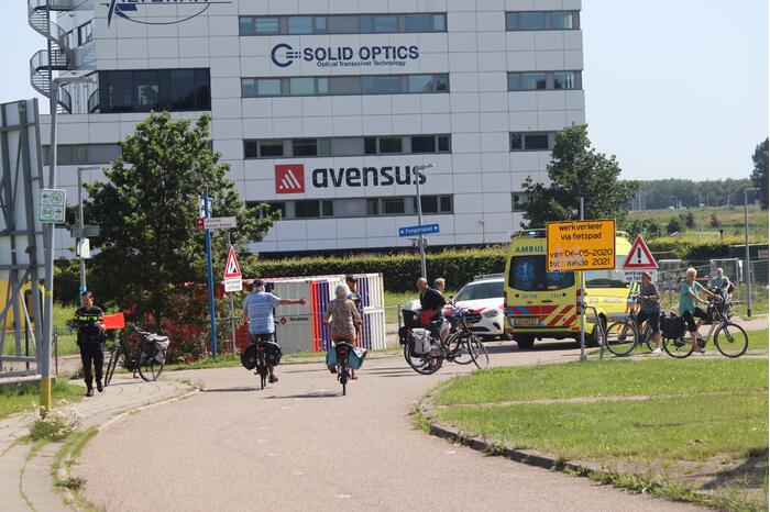 Fietsster loopt ernstig hoofdletsel op bij botsing