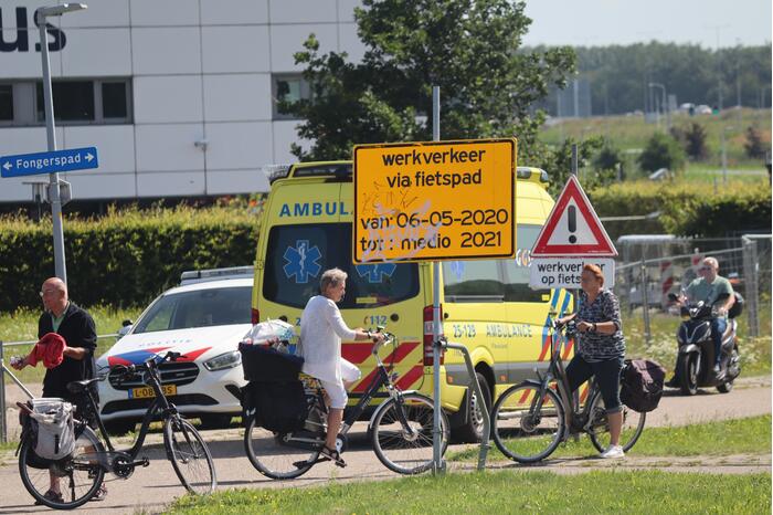 Fietsster loopt ernstig hoofdletsel op bij botsing