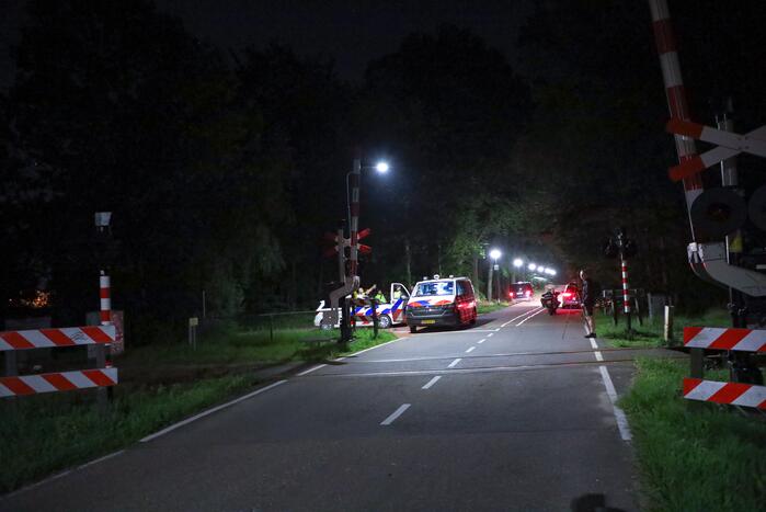 Politie zoekt naar vermist minderjarig meisje in bos