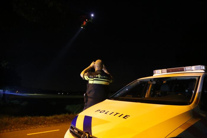 Meerdere gewonden bij botsing tegen boom