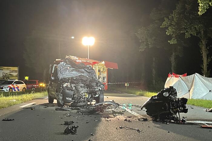 Motorrijder overleden bij zeer ernstig ongeval