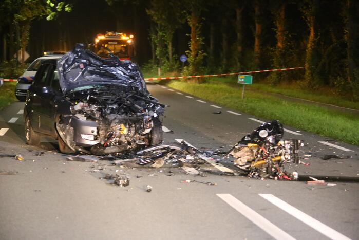 Motorrijder overleden bij zeer ernstig ongeval
