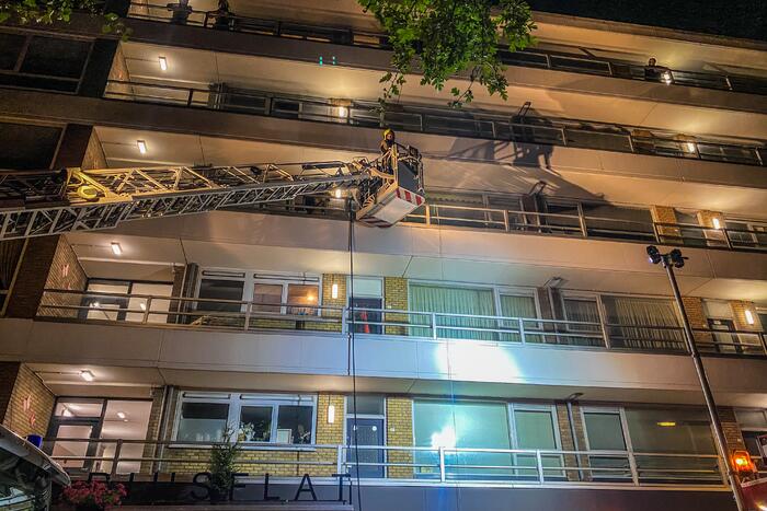 Middel brand op derde etage flatgebouw