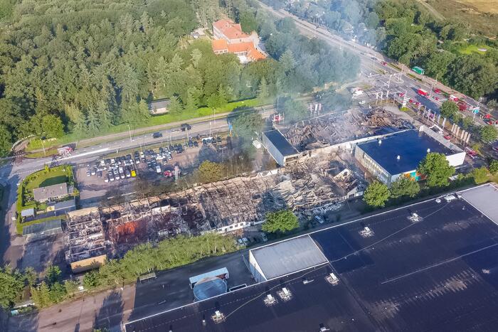 Miljoenenschade na verwoestende brand