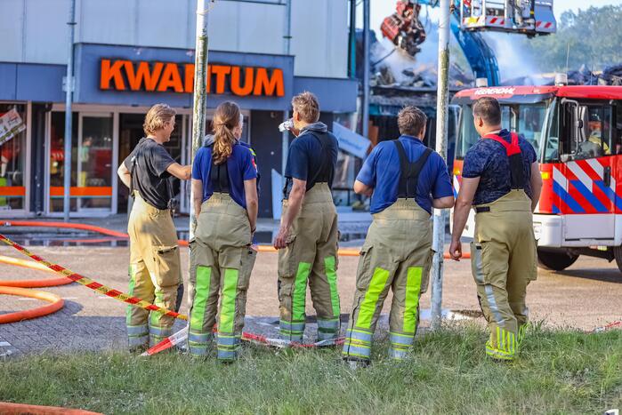 Miljoenenschade na verwoestende brand