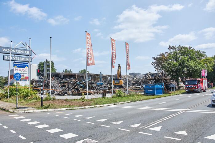 Miljoenenschade na verwoestende brand