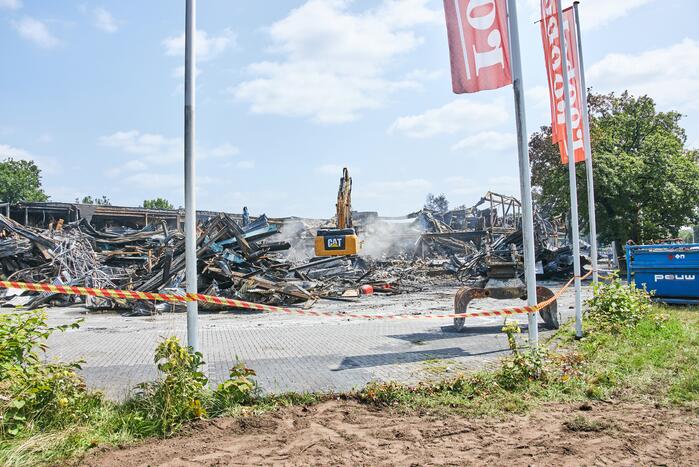 Miljoenenschade na verwoestende brand