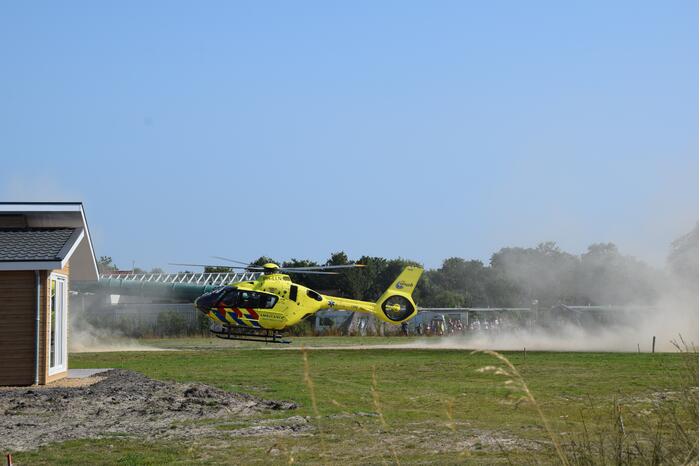 Traumahelikopter landt voor medisch incident op Camping De Duinhoeve