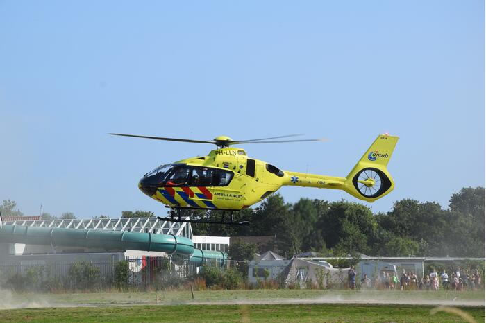 Traumahelikopter landt voor medisch incident op Camping De Duinhoeve