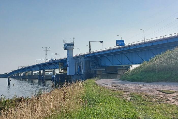 Nieuwe maximumsnelheid Haringvlietbrug