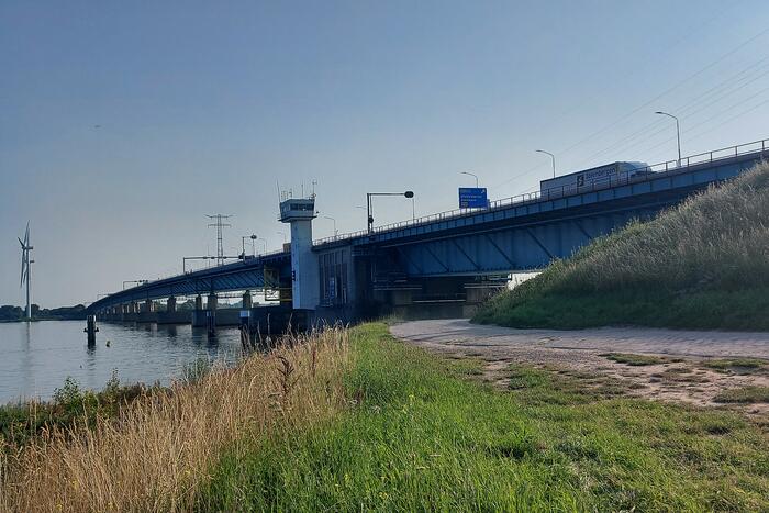 Nieuwe maximumsnelheid Haringvlietbrug