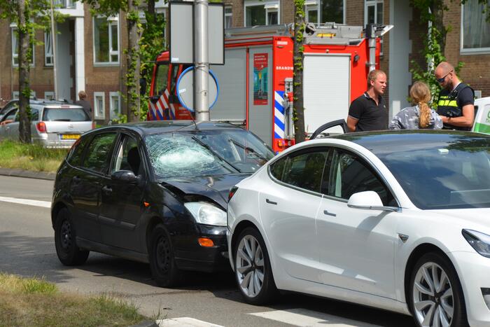 Kop-staart botsing bij oversteekplaats in Potmargezone