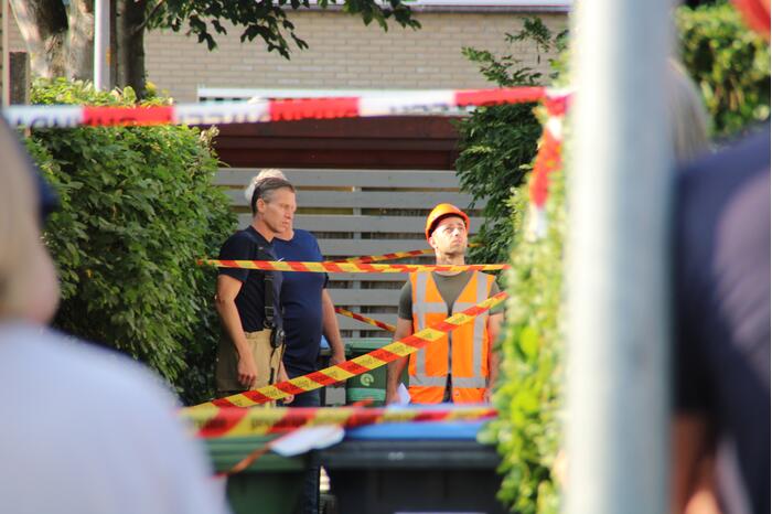 Brandweer sluit steeg af door instortingsgevaar