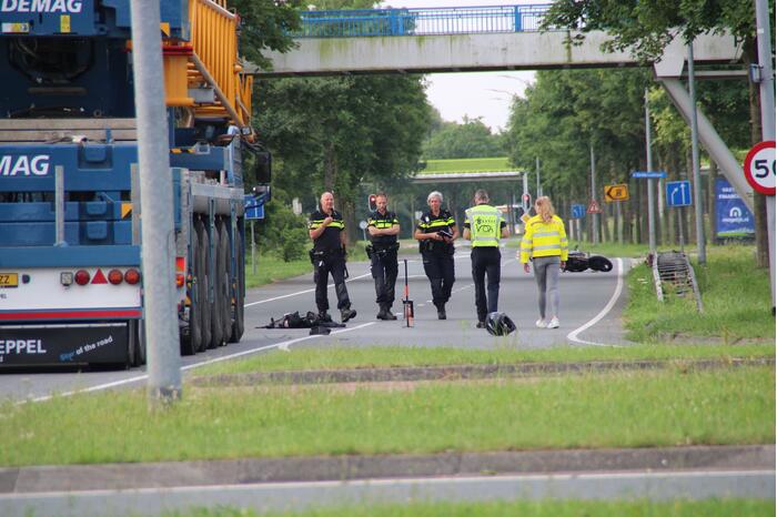 Motorrijder komt om het leven bij verkeersongeval