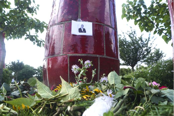 Gedenkplek ingericht voor Peter R de Vries op de Kai Park