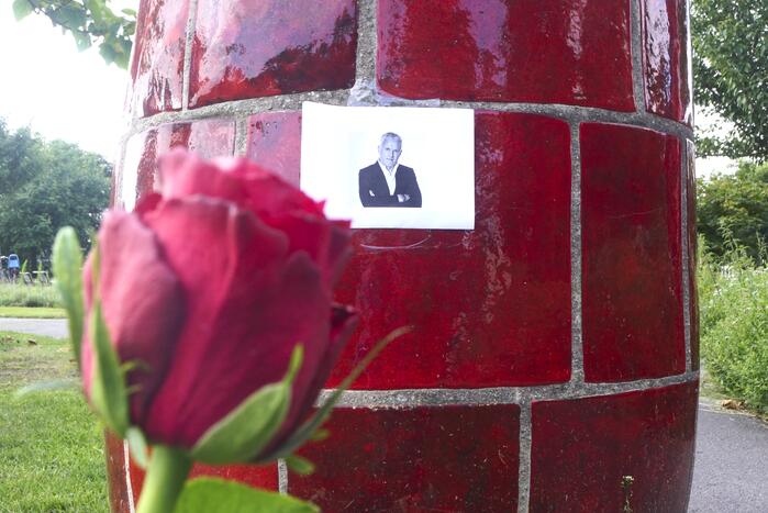 Gedenkplek ingericht voor Peter R de Vries op de Kai Park