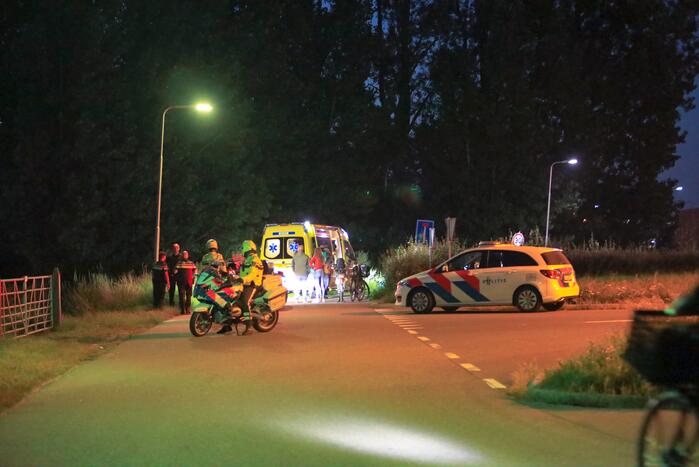 Brommerrijder belandt in sloot