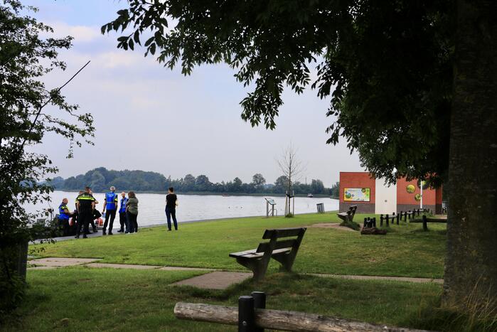 Zoektocht naar vermiste duiker Vinkeveense Plassen
