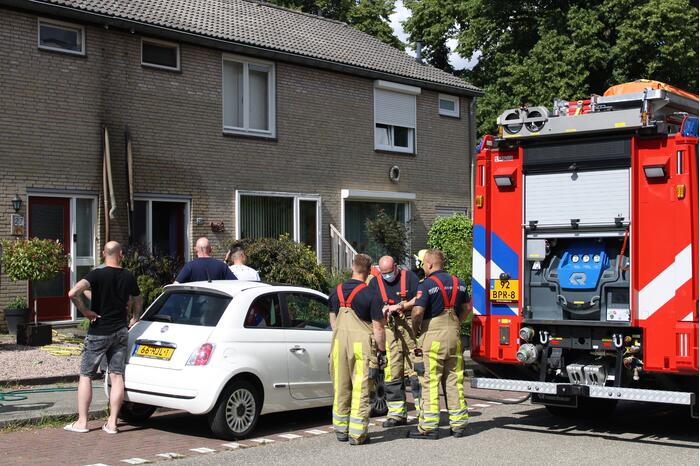 Regenpijpen van woningen verwoest door brand