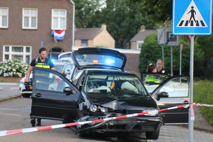 Auto crasht na achtervolging