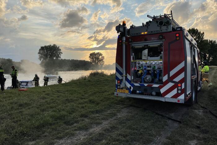 Hevige brand op motorjacht