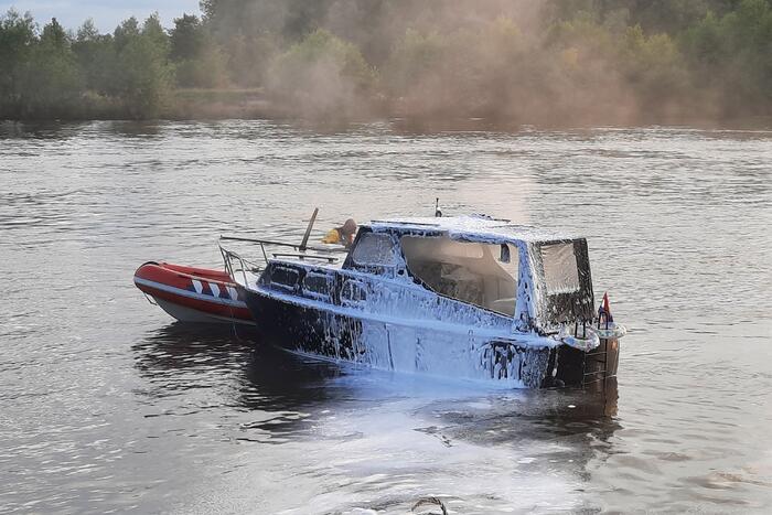 Hevige brand op motorjacht