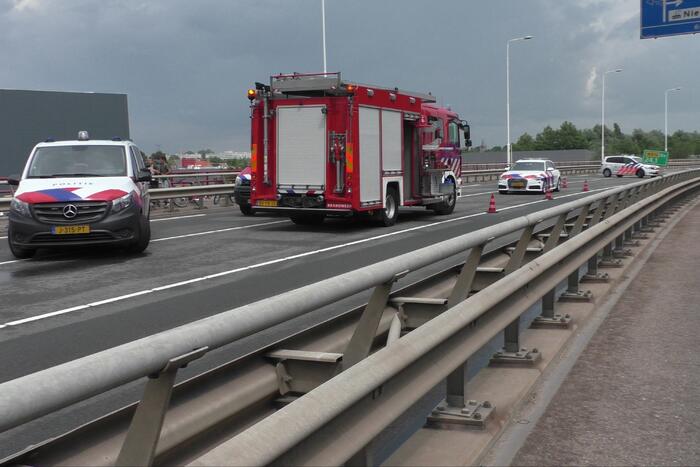 Twee auto's en een vrachtwagen betrokken bij ernstig ongeluk