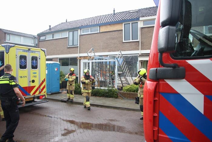 Persoon zwaargewond door omgevallen steiger