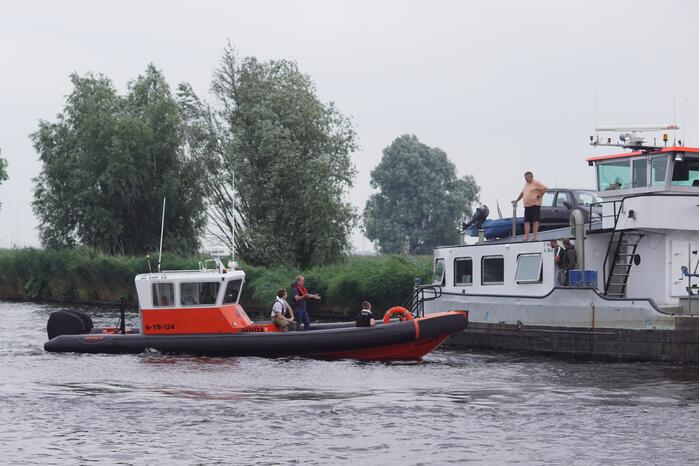 Grote zoekactie naar mogelijk persoon te water Jachthaven 't Raboes