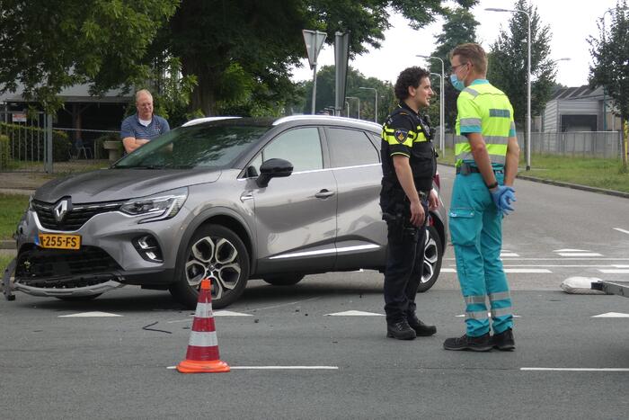 Scooterrijder gewond na ongeval met auto