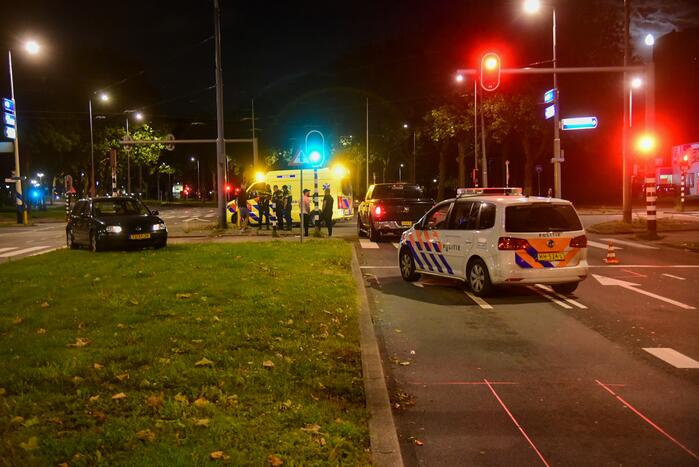 Fietser zwaargewond bij aanrijding