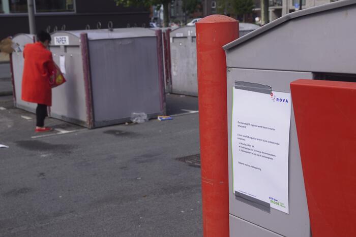 Overlastgevende containers in centrum van Vathorst worden verwijderd