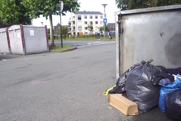Overlastgevende containers in centrum van Vathorst worden verwijderd