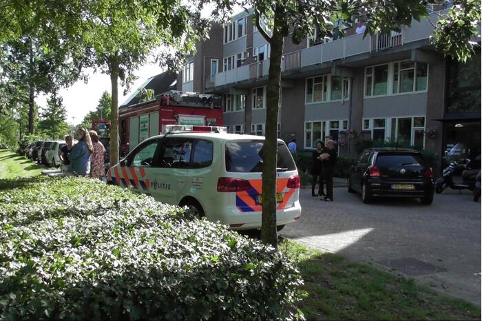 Foto-update: #Rotterdam Jongen overleden bij steekpartij in Beverwaard Goedenraadweg Rotterdam.