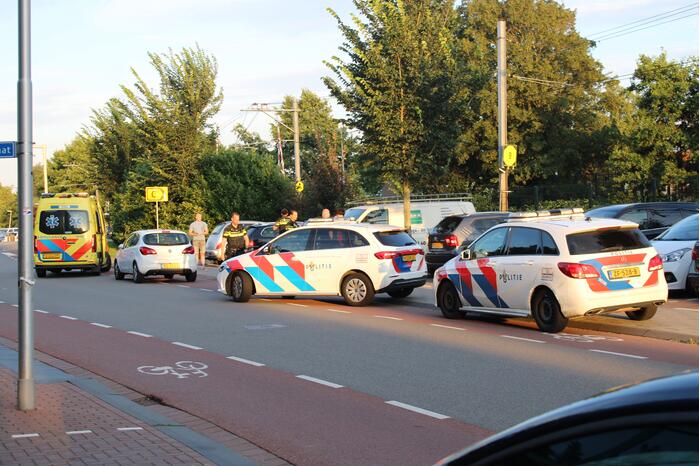 Fietser gewond bij botsing met auto
